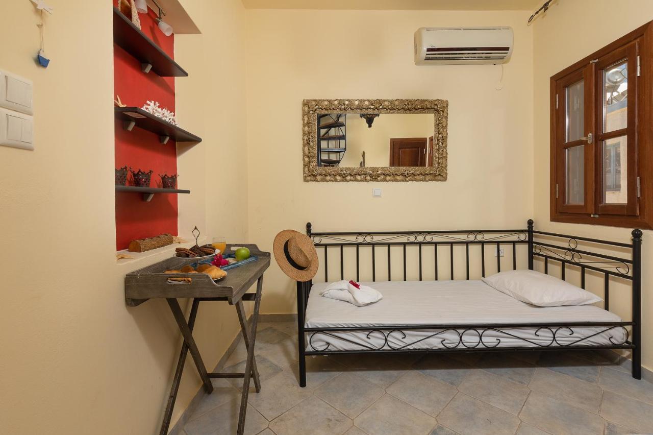 Coralli House Chalki Town Екстериор снимка